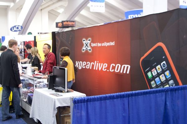 Macworld 2009 — expo floor — photograph 26