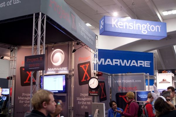 Macworld 2009 — expo floor — photograph 42