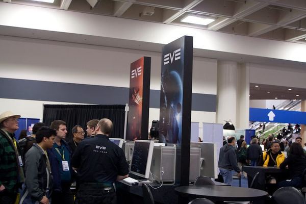 Macworld 2009 — expo floor — photograph 118