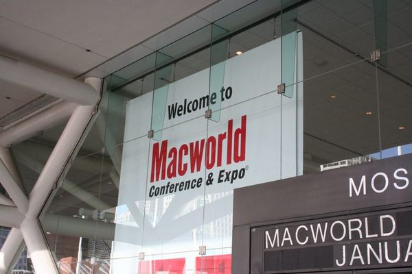 Macworld San Francisco 2006 — 7 January — photograph 35