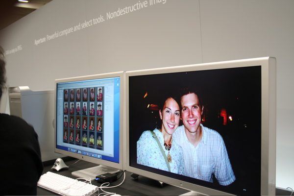 Macworld San Francisco 2006 — expo floor — photograph 30