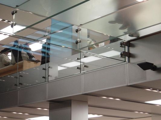 Apple Store — Regent Street — photograph 39