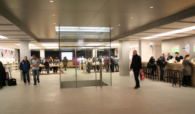 Apple Store — Regent Street, completed — photograph 4