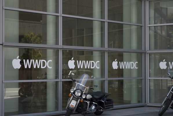 WWDC 2008 — banners — photograph 3